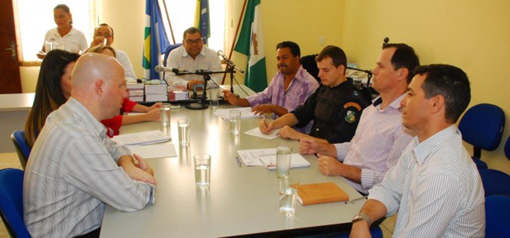 Executivo, Judiciário e Legislativo discutem a  questão da segurança pública em Campo Verde