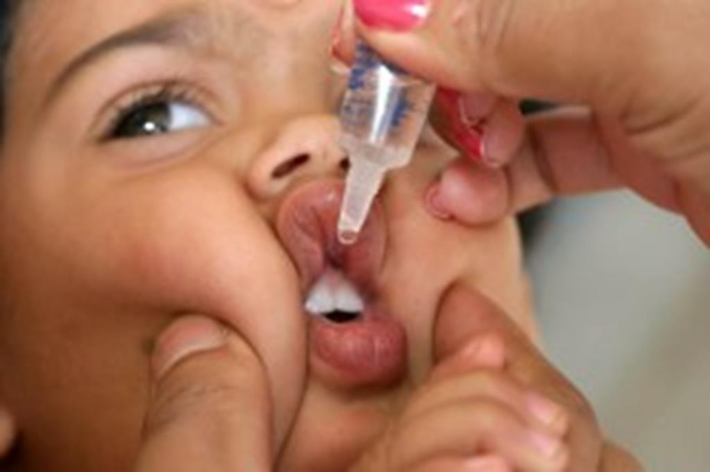 Vacinação contra poliomielite segue até dia 21