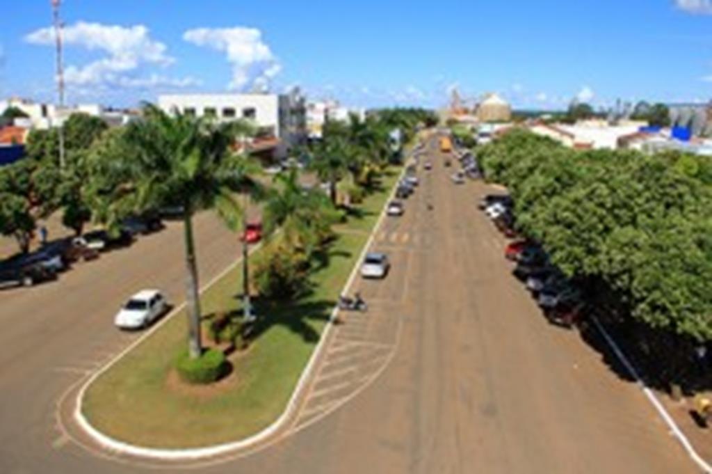 Avenidas de Campo Verde serão recuperadas com micropavimento