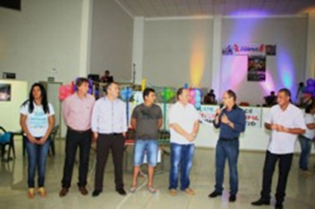 Com apoio da Prefeitura, Acicave realiza 14ª Feira Comercial