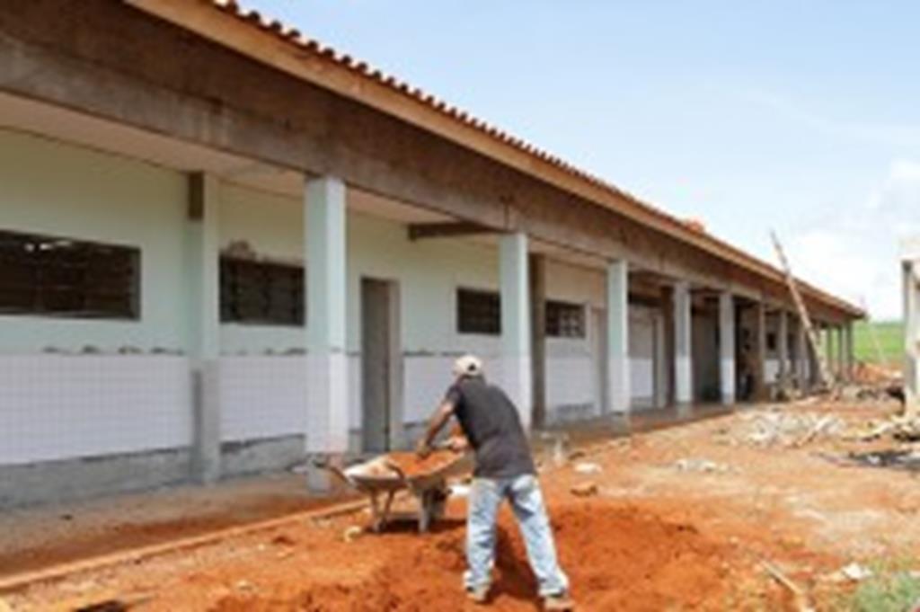 Obras da escola Santo Antônio mantêm ritmo e devem ser concluídas no prazo