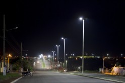 Prefeitura substitui lâmpadas de vapor de sódio por metálicas