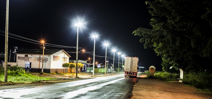 Nova iluminação começa a funcionar na Piranhaçu