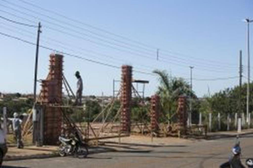 Obras de reformas estão sendo realizadas no Parque das Araras