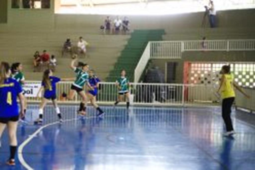 Handebol feminino de Campo Verde disputará a fase nacional do JEJ´s
