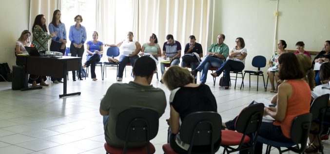 Gestores das escolas estaduais e municipais de Campo Verde participam de curso de formação