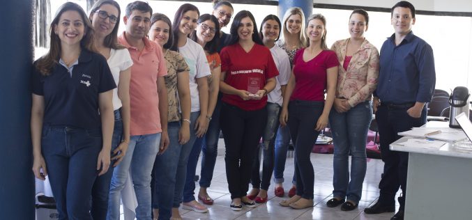 Saúde de Campo Verde recebe prêmio por meta na vacinação contra influenza